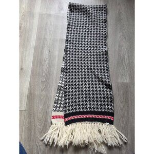 Houndstooth Knit Scarf With Fringe Tassels Black/White/Red 10"x62"  Wool Blend